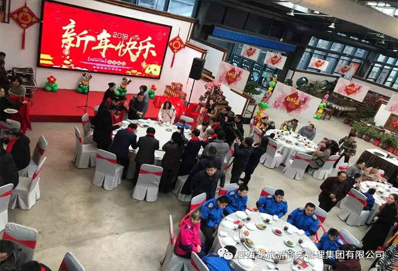 又是一年除夕到，市委书记谢正义与”三无”孤